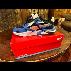 Women puma shoes